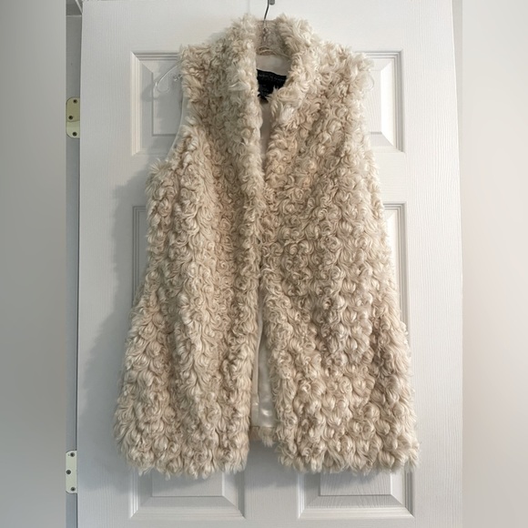 Live A Little Cream Faux Fur Long Vest Large - Picture 7 of 7